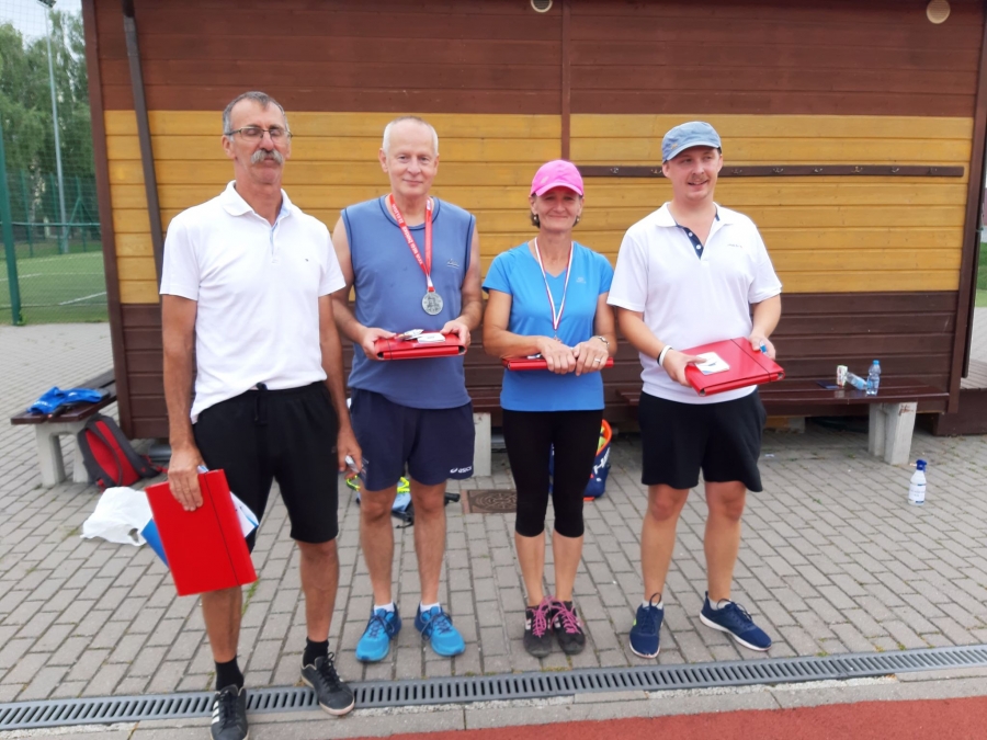 Turniej Tenisa ziemnego na orliku przy ,,Żnińskiej dw&oacute;jce&rsquo;&rsquo;